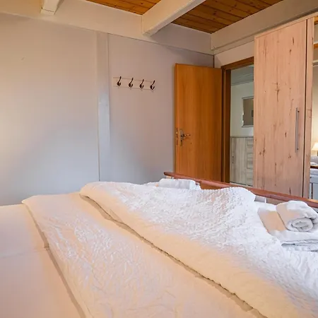 Haus Moewe Apartament Pellworm